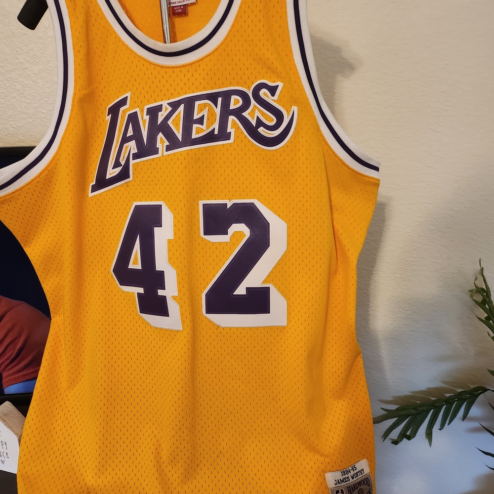 Mitchell & Ness Lakers Yellow Jersey
